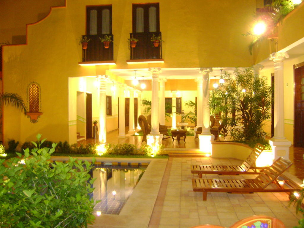 Casa De Las Columnas Mérida Exterior foto
